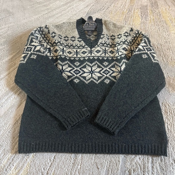 Vintage Abercrombie wool sweater chunky knit v neck fair isle gray large